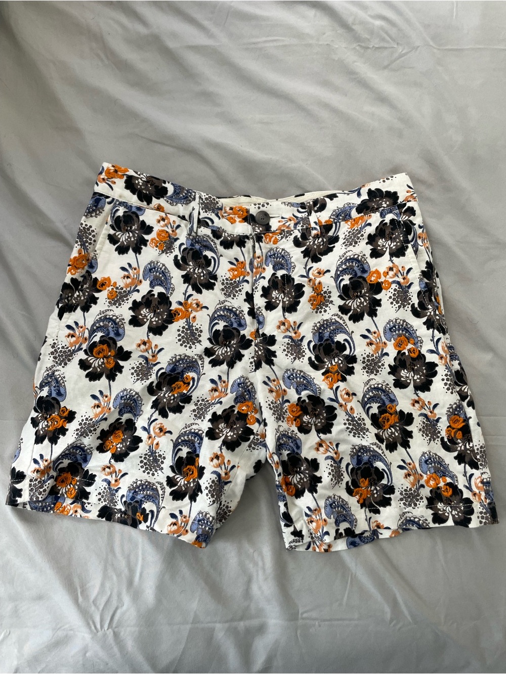 Club Monaco Cream Floral Print Shorts